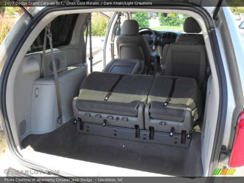 Linen Gold Metallic / Dark Khaki/Light Graystone 2007 Dodge Grand Caravan SXT