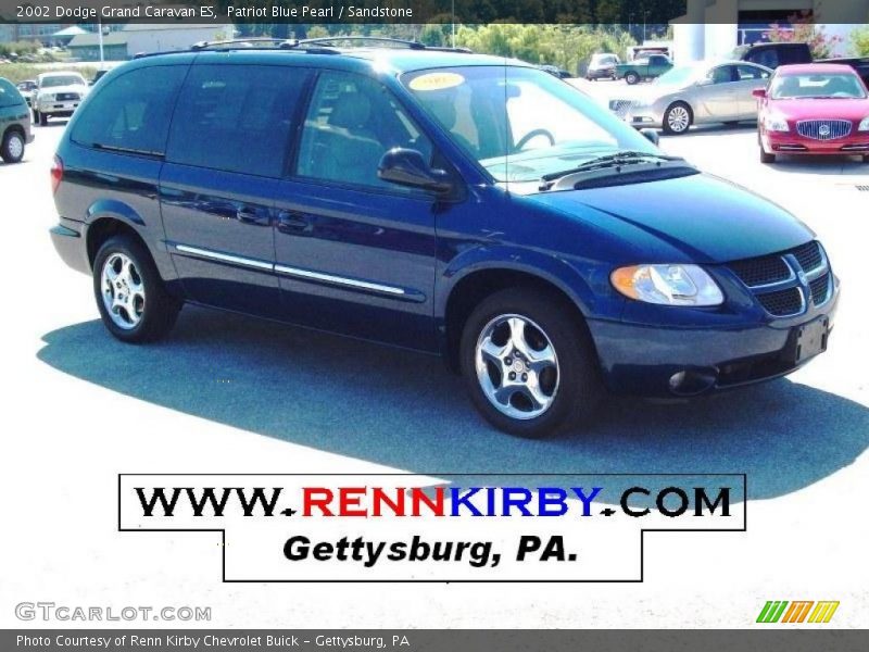 Patriot Blue Pearl / Sandstone 2002 Dodge Grand Caravan ES