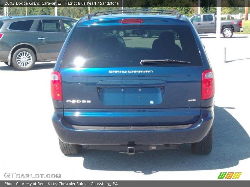 Patriot Blue Pearl / Sandstone 2002 Dodge Grand Caravan ES