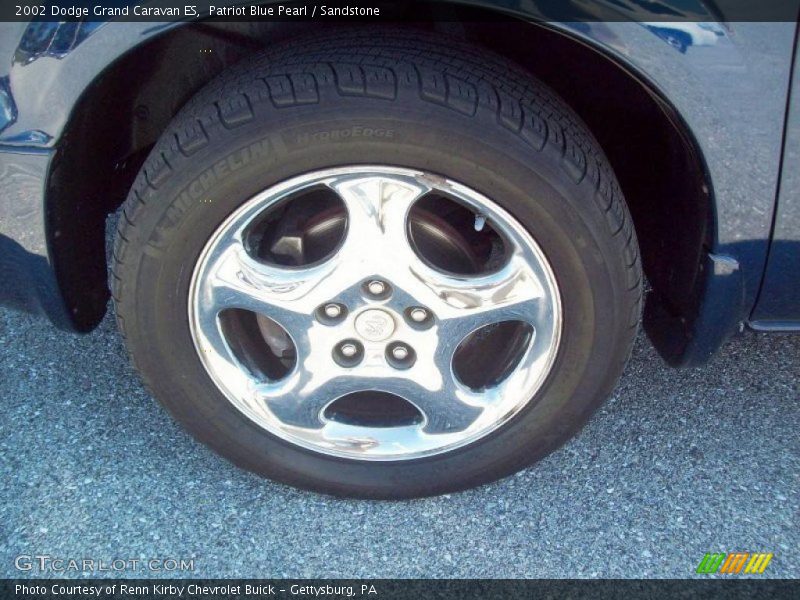 Patriot Blue Pearl / Sandstone 2002 Dodge Grand Caravan ES