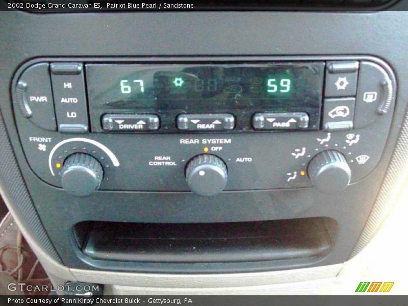 Patriot Blue Pearl / Sandstone 2002 Dodge Grand Caravan ES