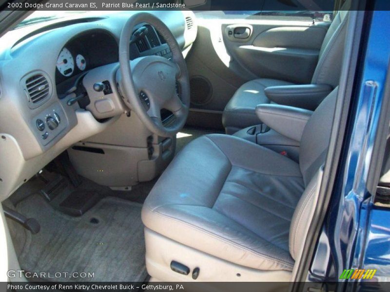 Patriot Blue Pearl / Sandstone 2002 Dodge Grand Caravan ES