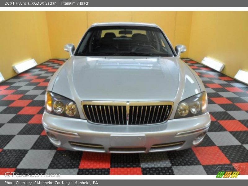 Titanium / Black 2001 Hyundai XG300 Sedan