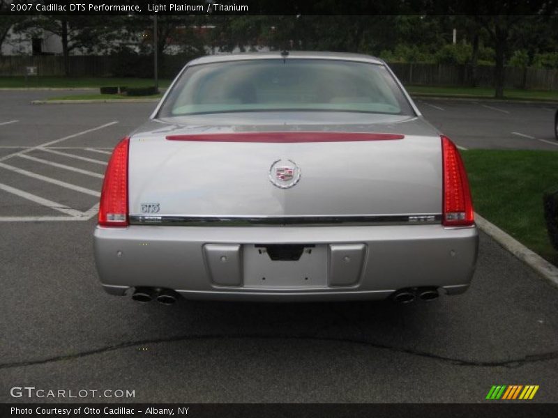 Light Platinum / Titanium 2007 Cadillac DTS Performance