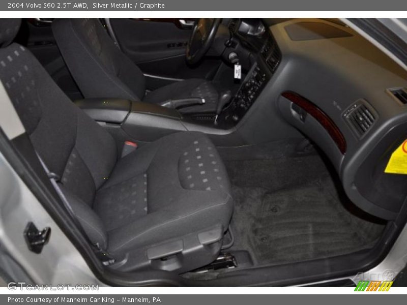 Silver Metallic / Graphite 2004 Volvo S60 2.5T AWD