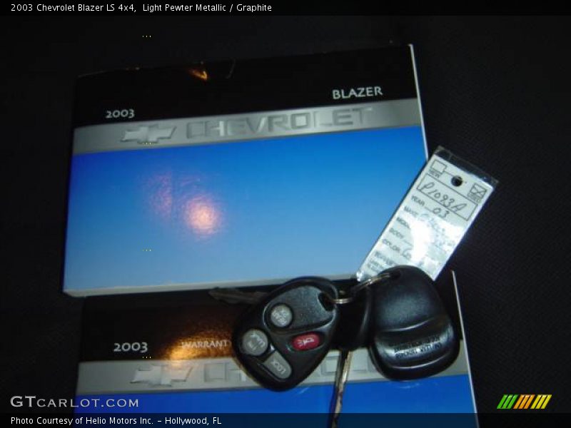 Light Pewter Metallic / Graphite 2003 Chevrolet Blazer LS 4x4