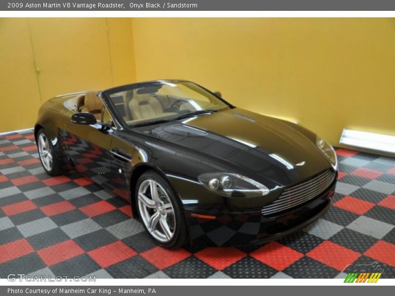 Onyx Black / Sandstorm 2009 Aston Martin V8 Vantage Roadster