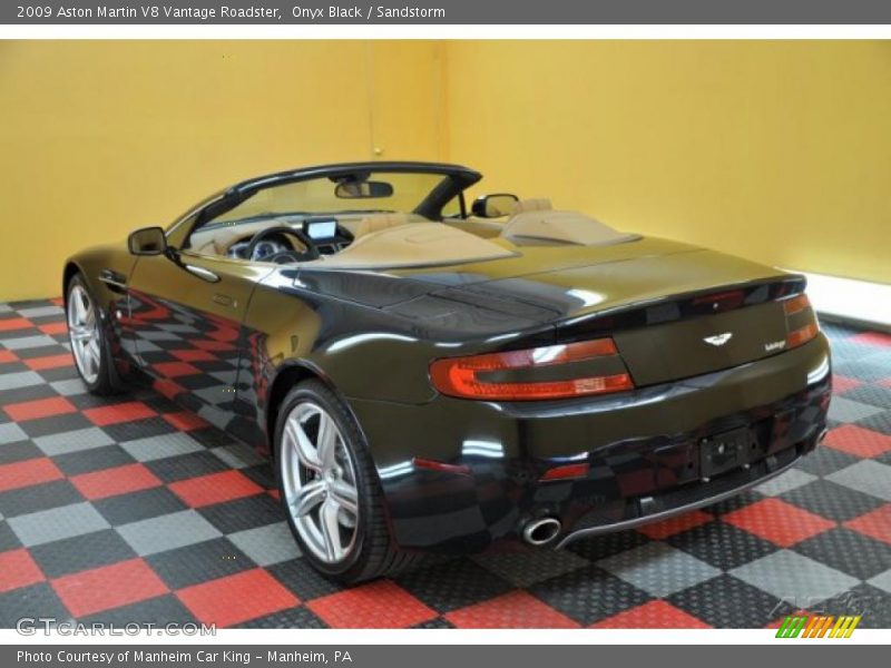 Onyx Black / Sandstorm 2009 Aston Martin V8 Vantage Roadster