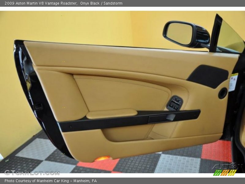 Onyx Black / Sandstorm 2009 Aston Martin V8 Vantage Roadster