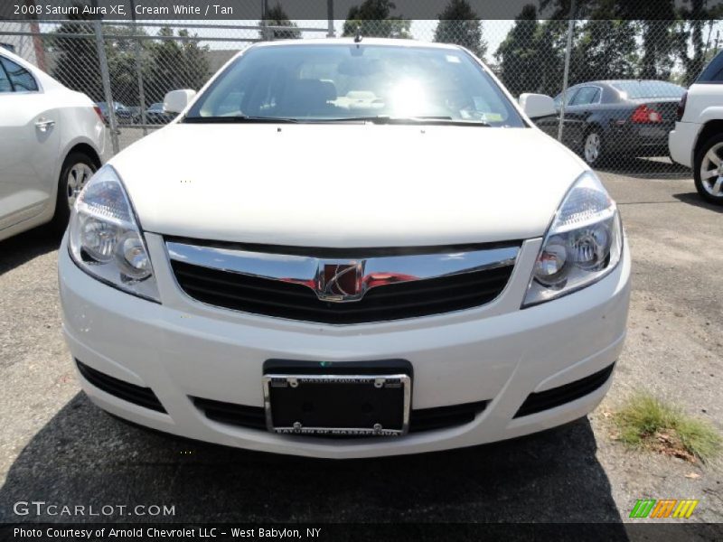 Cream White / Tan 2008 Saturn Aura XE