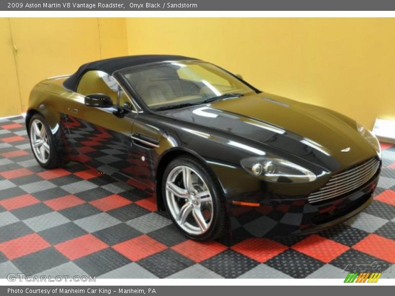 Onyx Black / Sandstorm 2009 Aston Martin V8 Vantage Roadster