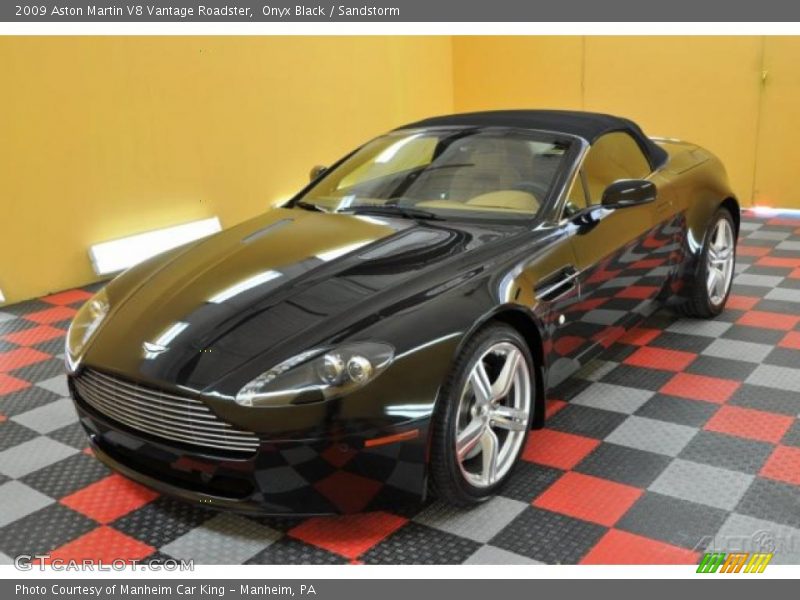 Onyx Black / Sandstorm 2009 Aston Martin V8 Vantage Roadster