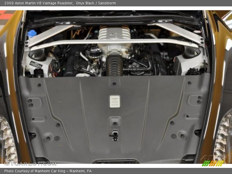 Onyx Black / Sandstorm 2009 Aston Martin V8 Vantage Roadster