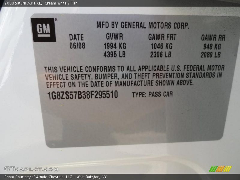 Cream White / Tan 2008 Saturn Aura XE