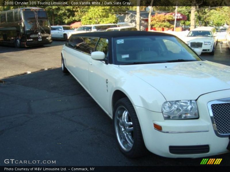 Cool Vanilla White / Dark Slate Gray 2008 Chrysler 300 Touring Limousine