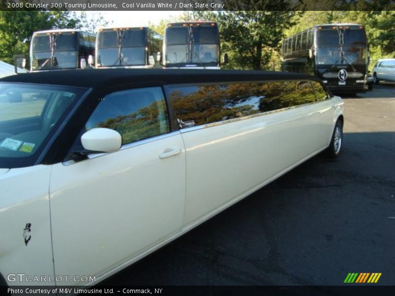 Cool Vanilla White / Dark Slate Gray 2008 Chrysler 300 Touring Limousine