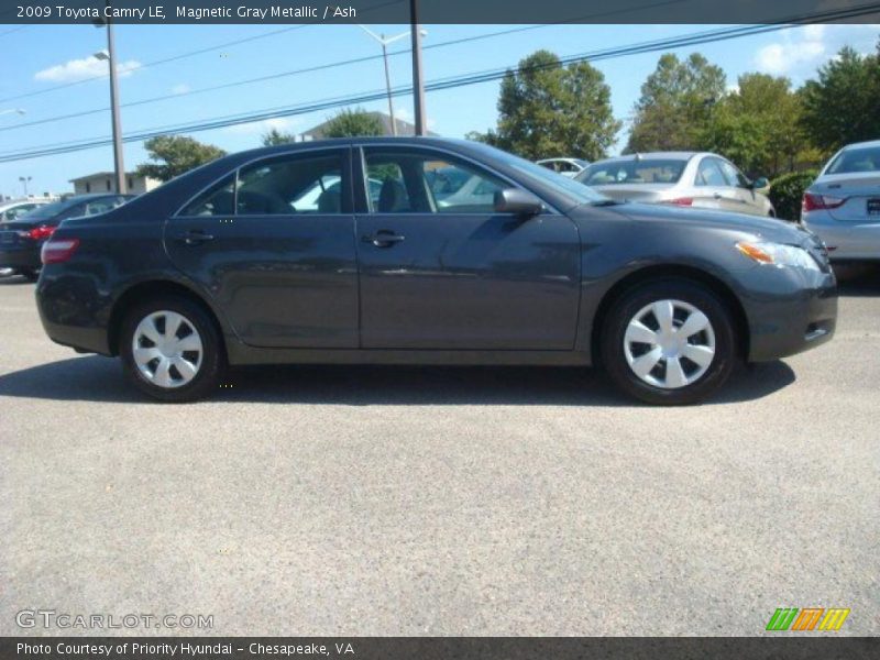 Magnetic Gray Metallic / Ash 2009 Toyota Camry LE