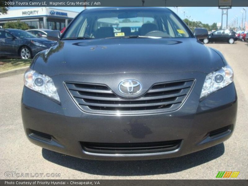 Magnetic Gray Metallic / Ash 2009 Toyota Camry LE