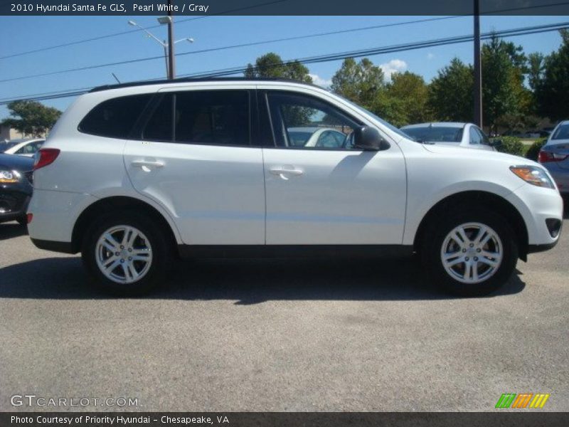 Pearl White / Gray 2010 Hyundai Santa Fe GLS