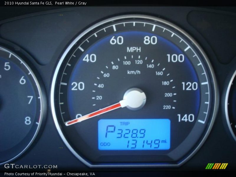 Pearl White / Gray 2010 Hyundai Santa Fe GLS