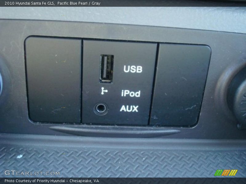 Pacific Blue Pearl / Gray 2010 Hyundai Santa Fe GLS