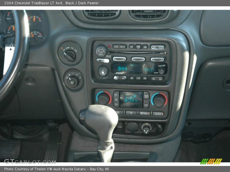 Black / Dark Pewter 2004 Chevrolet TrailBlazer LT 4x4