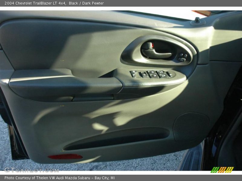 Black / Dark Pewter 2004 Chevrolet TrailBlazer LT 4x4