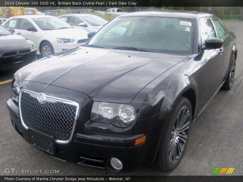 Brilliant Black Crystal Pearl / Dark Slate Gray 2010 Chrysler 300 300S V6