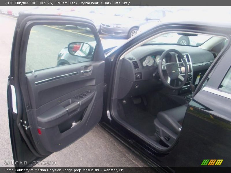Brilliant Black Crystal Pearl / Dark Slate Gray 2010 Chrysler 300 300S V6