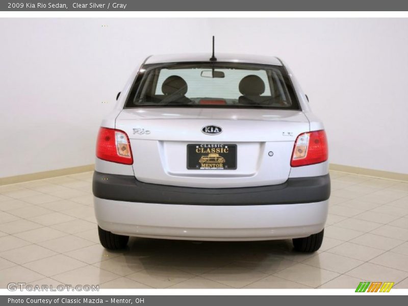 Clear Silver / Gray 2009 Kia Rio Sedan