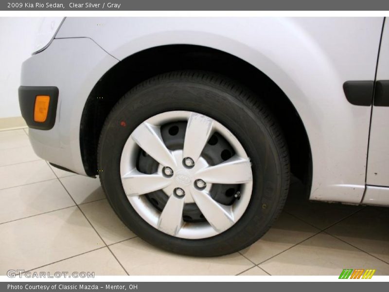Clear Silver / Gray 2009 Kia Rio Sedan