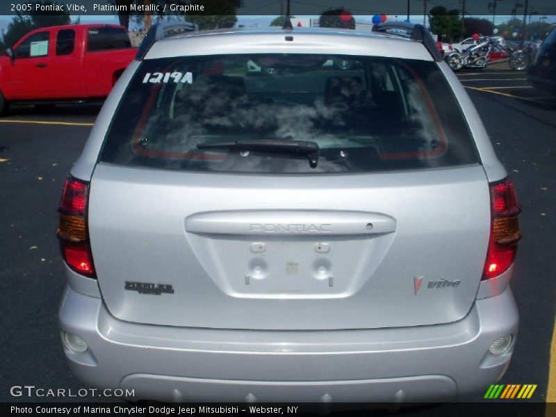 Platinum Metallic / Graphite 2005 Pontiac Vibe