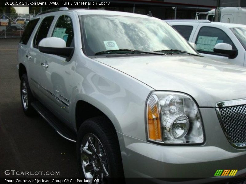 Pure Silver Metallic / Ebony 2010 GMC Yukon Denali AWD