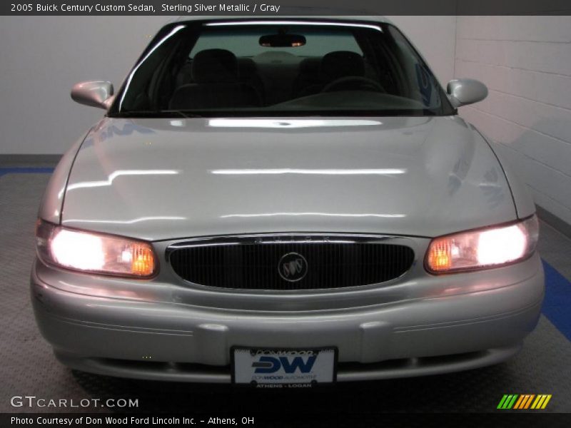 Sterling Silver Metallic / Gray 2005 Buick Century Custom Sedan