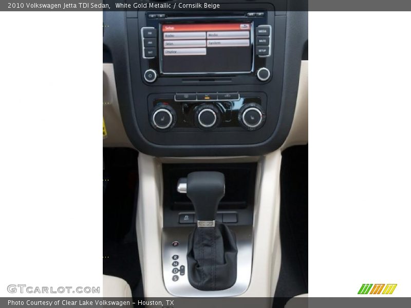 White Gold Metallic / Cornsilk Beige 2010 Volkswagen Jetta TDI Sedan