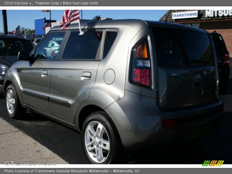 Titanium Gray / Black Soul Logo Cloth 2010 Kia Soul +