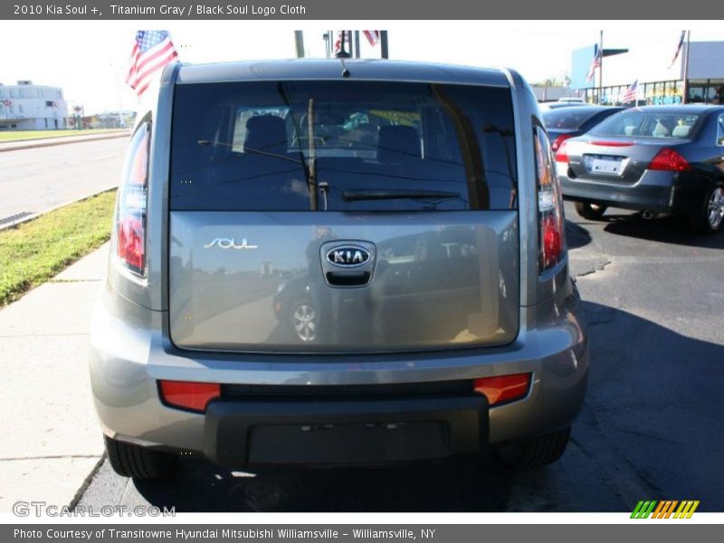 Titanium Gray / Black Soul Logo Cloth 2010 Kia Soul +