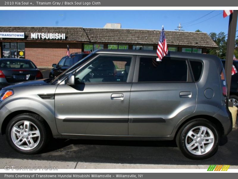 Titanium Gray / Black Soul Logo Cloth 2010 Kia Soul +