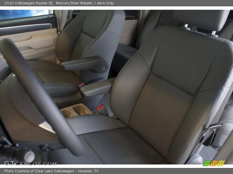 Mercury Silver Metallic / Aero Gray 2010 Volkswagen Routan SE