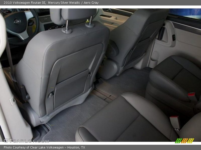 Mercury Silver Metallic / Aero Gray 2010 Volkswagen Routan SE