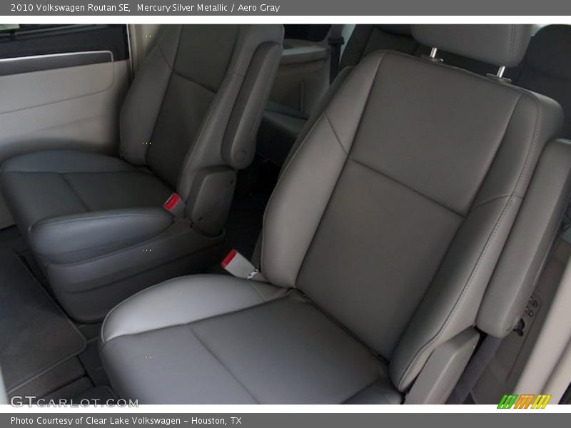 Mercury Silver Metallic / Aero Gray 2010 Volkswagen Routan SE