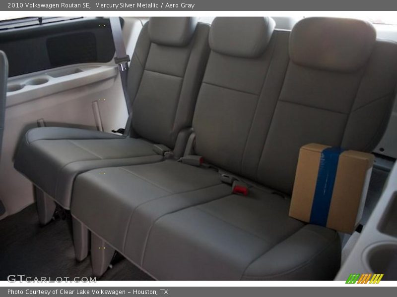 Mercury Silver Metallic / Aero Gray 2010 Volkswagen Routan SE
