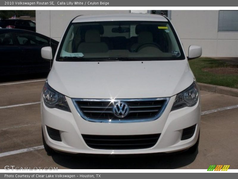 Calla Lilly White / Ceylon Beige 2010 Volkswagen Routan SE