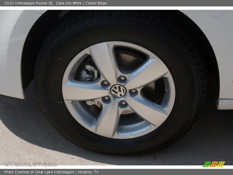 Calla Lilly White / Ceylon Beige 2010 Volkswagen Routan SE