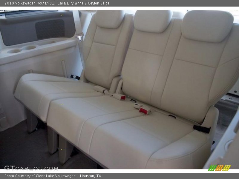 Calla Lilly White / Ceylon Beige 2010 Volkswagen Routan SE