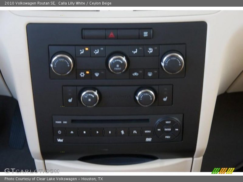 Calla Lilly White / Ceylon Beige 2010 Volkswagen Routan SE