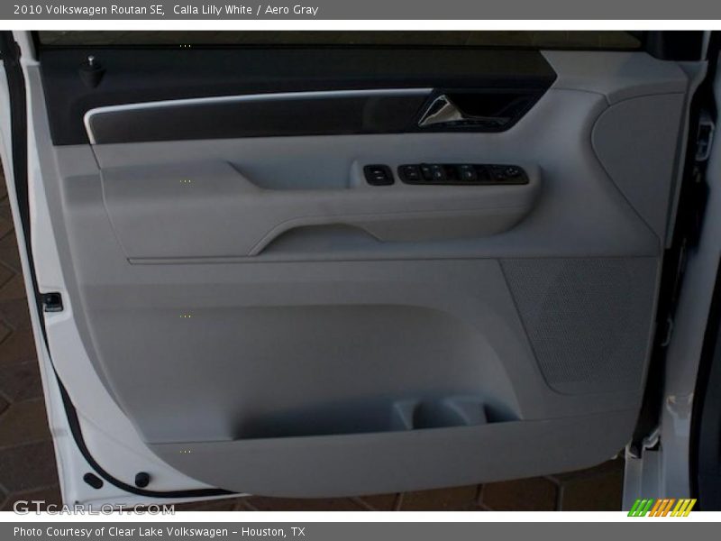 Calla Lilly White / Aero Gray 2010 Volkswagen Routan SE