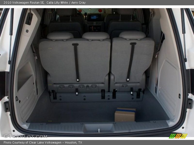 Calla Lilly White / Aero Gray 2010 Volkswagen Routan SE