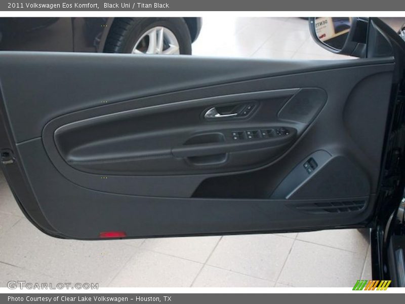 Black Uni / Titan Black 2011 Volkswagen Eos Komfort