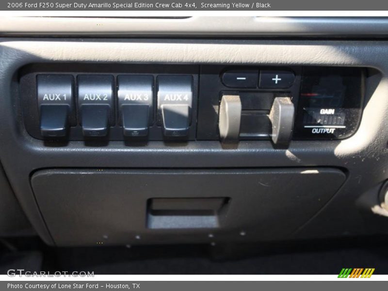 Screaming Yellow / Black 2006 Ford F250 Super Duty Amarillo Special Edition Crew Cab 4x4
